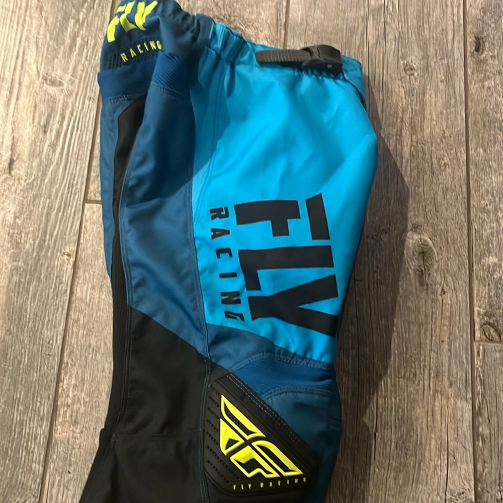 Kids Fly Racing pants sz 22